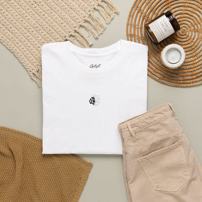 Minimalist Palm Tree T-Shirt – Small Chest Graphic Beach-Inspired Tee for Everyday Style