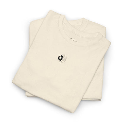 Minimalist Palm Tree T-Shirt – Small Chest Graphic Beach-Inspired Tee for Everyday Style