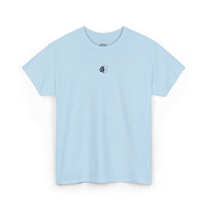 Minimalist Palm Tree T-Shirt – Small Chest Graphic Beach-Inspired Tee for Everyday Style