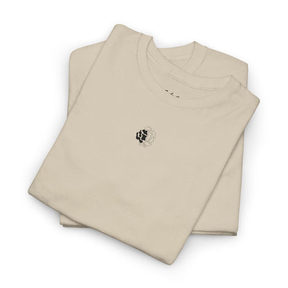 Minimalist Palm Tree T-Shirt – Small Chest Graphic Beach-Inspired Tee for Everyday Style