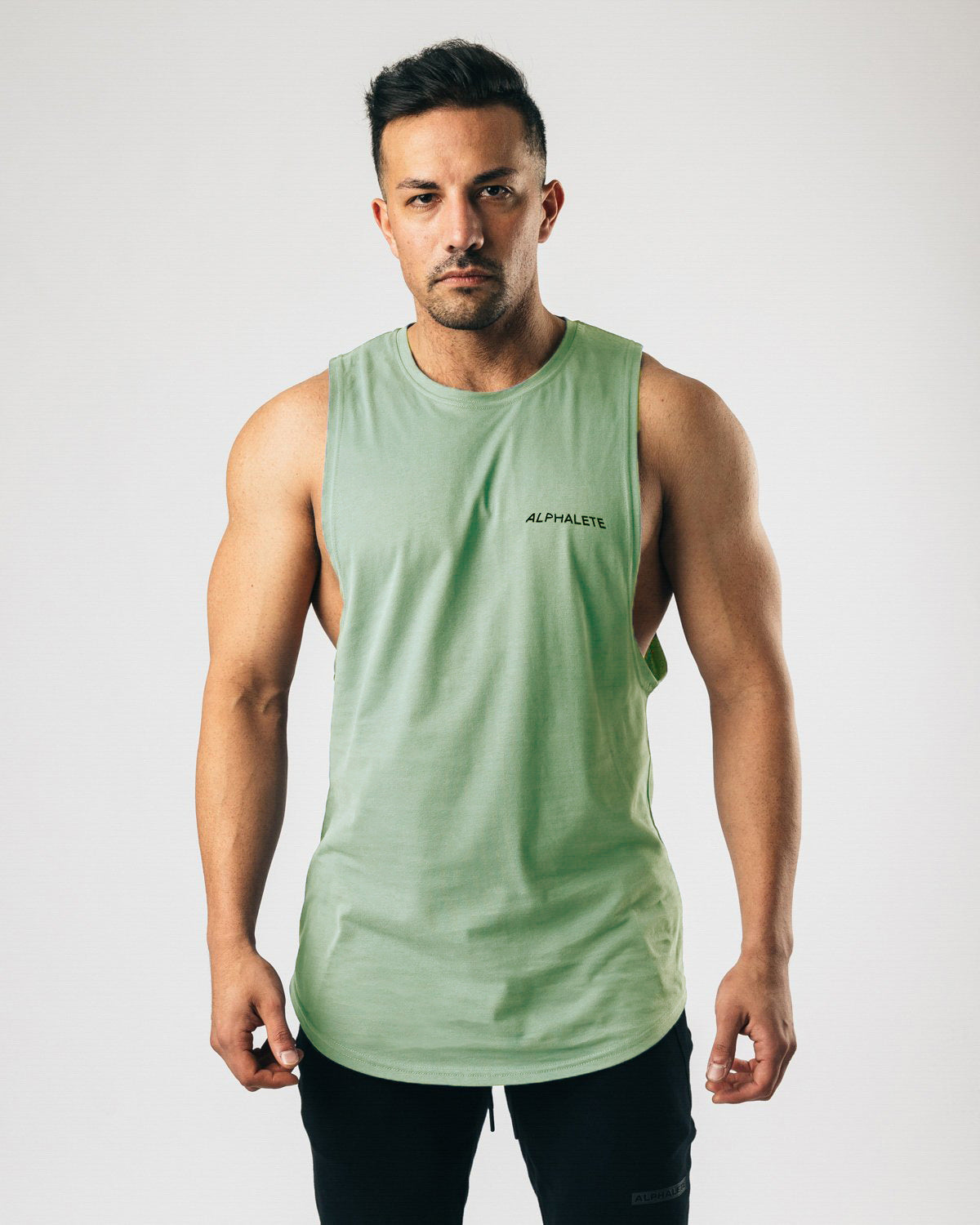 Men’s Sleeveless Workout Vest – Lightweight Sports and Leisure Gym Tank for Running and Training