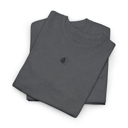 Minimalist Palm Tree T-Shirt – Small Chest Graphic Beach-Inspired Tee for Everyday Style