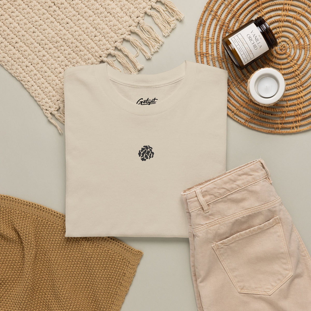 Minimalist Palm Tree T-Shirt – Small Chest Graphic Beach-Inspired Tee for Everyday Style