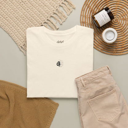 Minimalist Palm Tree T-Shirt – Small Chest Graphic Beach-Inspired Tee for Everyday Style